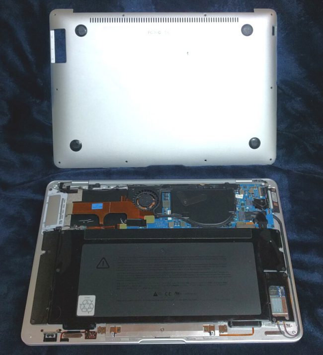 MacBook Air A1237 2008モデル分解 SSD換装 | パソコン修理ブログ